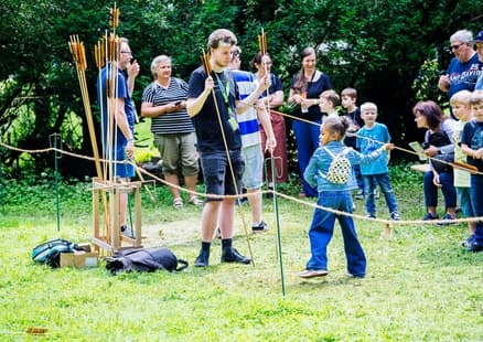 Steinzeit Atelier_Speerschleudern